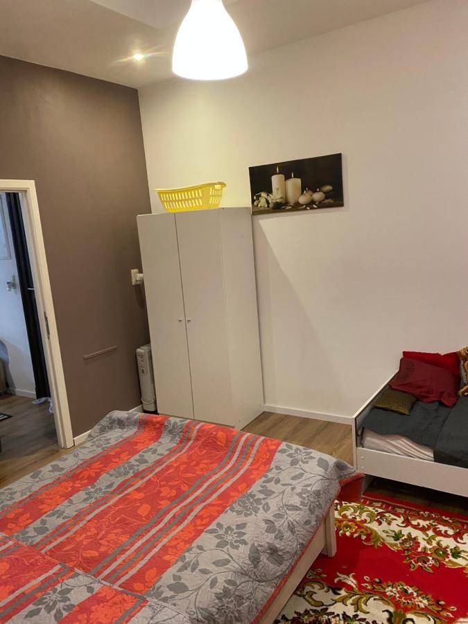 Superbe Appartement Charleroi Exterior foto
